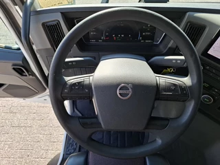 Volvo FM5-460 2022 - / VEB+ / DOUBLE TANK / TUV: 20-01-2027 / NAVI / LWDS / FRIDGE / FULL-SPOILER / AUTOMATIC / EURO-6 / 2022 obrazek 13