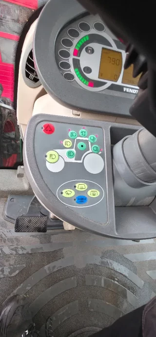 Fendt 822 Vario 2011 - 833 obrazek 21