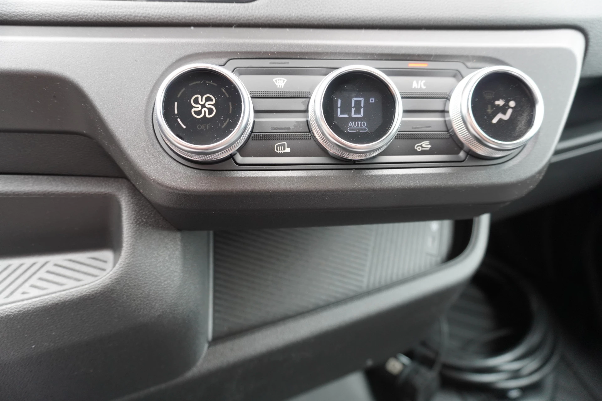 Renault Master 2026 - E-Tech T35 L2H2 Advance long range 87 kWh 143PK Automaat image 29