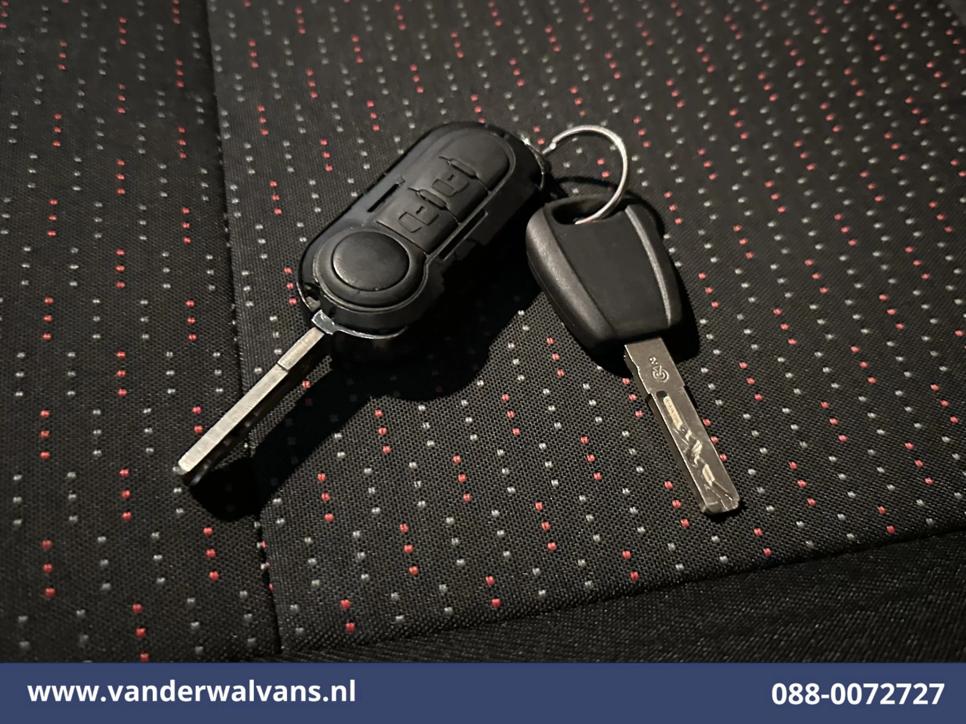 Citroën Jumper 2022 - 2.2 BlueHDi 141pk Bakwagen 436cm Lang Laadklep Euro6 Airco | 1115kg laadvermogen | Cruisecontrol Bild 19