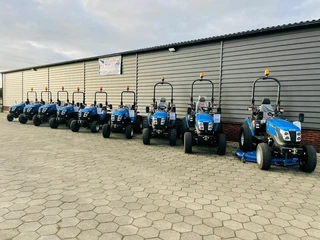 Solis 26 HST minitractor NIEUW met frontlader €245 LEASE 2026 afbeelding 3 miniatuur