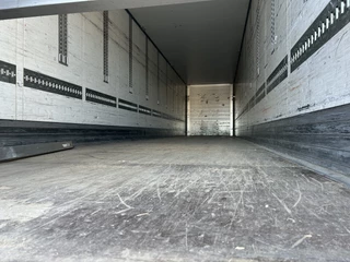 Schmitz Cargobull SCB S3B 2016 - / Box / Loadlift imagem 3