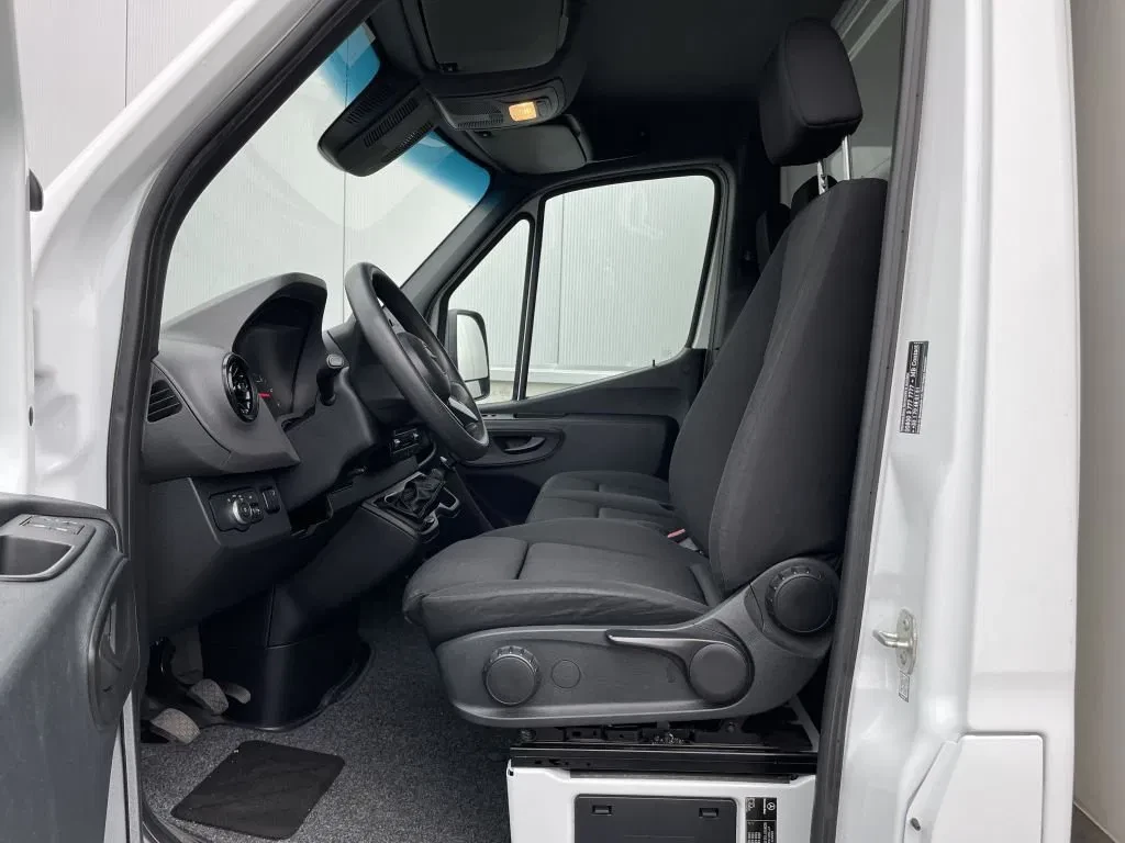 Mercedes-Benz Sprinter 2018 - 514 *Airconditioning*Cruise control*Zijwindassistent*laadbrug obrázek 3