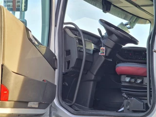 Volvo FH 2019 - 13.500 Globetrotter 6x4 - PTO/Hydraulic - Full air - Alloy wheels afbeelding 9