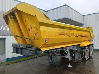 Fruehauf N/A 1998 - 2 Axle Steel Tipper , Spring Suspension , Drum Brakes image 1