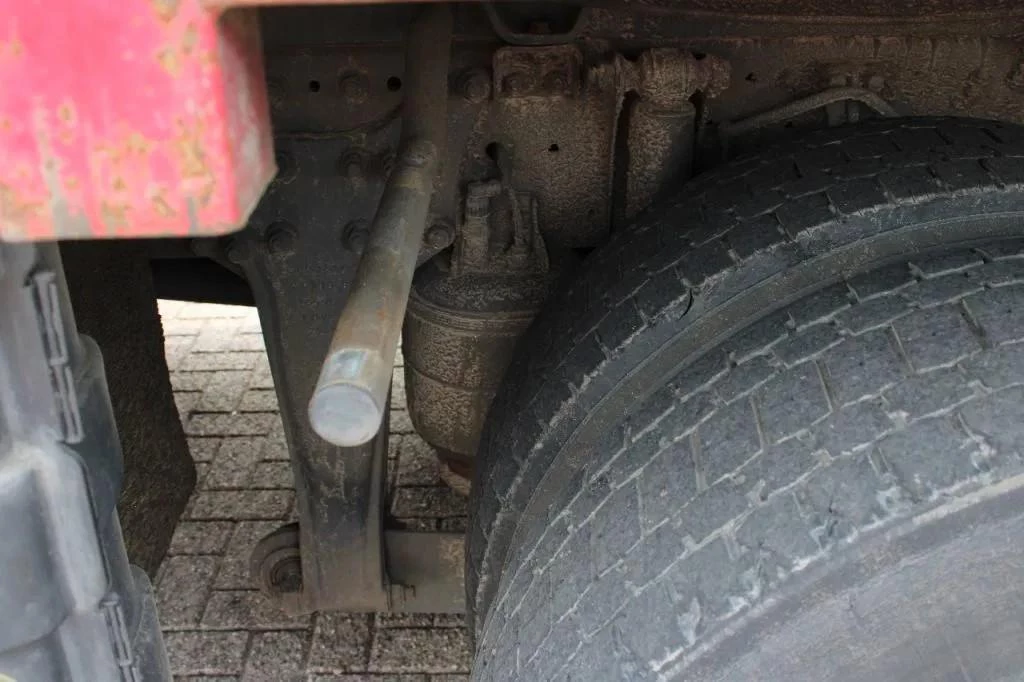 Mercedes-Benz Axor 2010 image 7