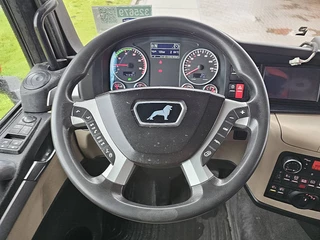 MAN TGX 2017 - 18.460 image 10