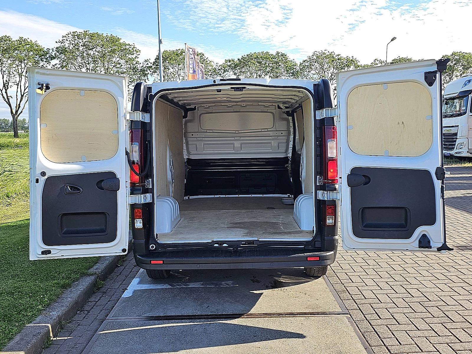 Renault Trafic 2022 - 1.6 DCI obrázek 14