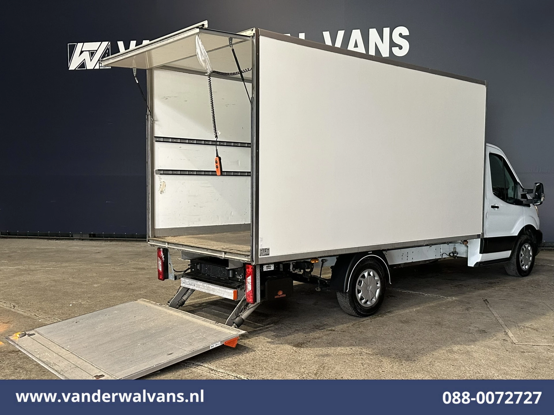 Ford Transit 2022 - 2.0 TDCI 160pk Bakwagen Laadklep Euro6 Airco | 1040kg laadvermogen | Cruisecontrol | Verwarmde voorruit obrázek 3