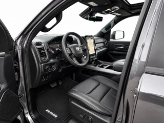 Dodge Ram 1500 2024 - 5.7 V8 4x4 Crew Cab Sport | Incl. Tonneau cover | Special striping| Wide boddy | Fuell velgenset| imagem 20