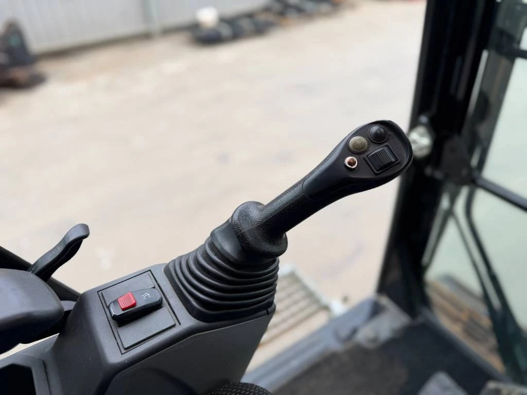 Cat 2019 - 323 07B obrázek 42