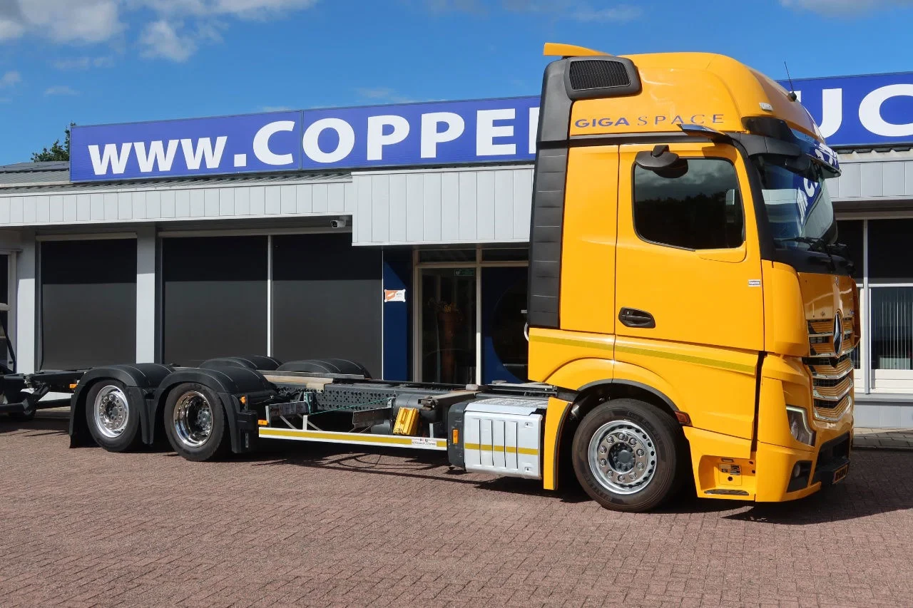 Mercedes-Benz Actros 2019 - 2642 LL Chassis Cabine Giga space Bild 21