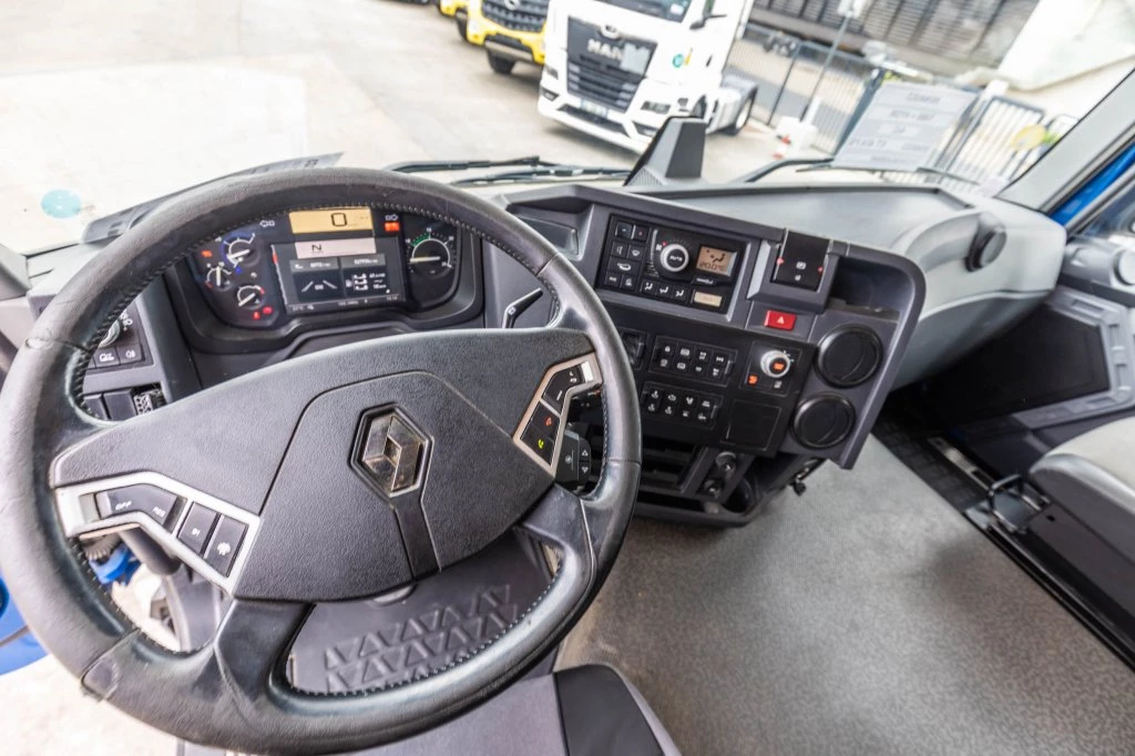 Renault 2018 - T480+HYDR imagen 13