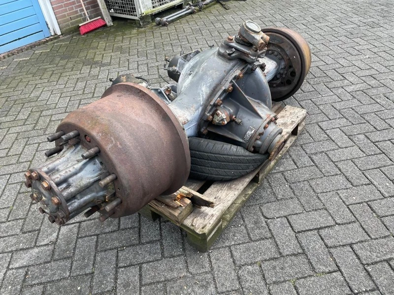 DAF - 1242500 / 1370563 REAR AXLE 1347 F85/F95/85CF/95XF (MORE PIECES IN STOCK) afbeelding 1
