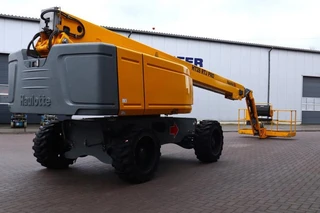 Haulotte 2019 - HT28RTJ PRO Valid inspection, 4x4x4 Drive, 28 m Wo image 2 miniature