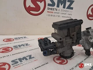 Scania 2018 - Occ EBS voorasmodulator Scania afbeelding 3 miniatuur