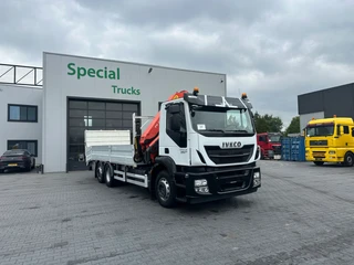 Iveco Stralis 2015 - 310 6x2 / Euro 6 / Palfinger PK 23001-EH B / Oprijklep / Lier / Machine transporter / Oprijwagen afbeelding 2 miniatuur