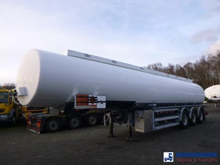 LAG Fuel tank alu 44.4 m3 / 6 comp + pump 2012 zu verkaufen