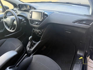 Peugeot 208 2017 - 1.2 PureTech Blue Lion / apk 5-2027 image 6