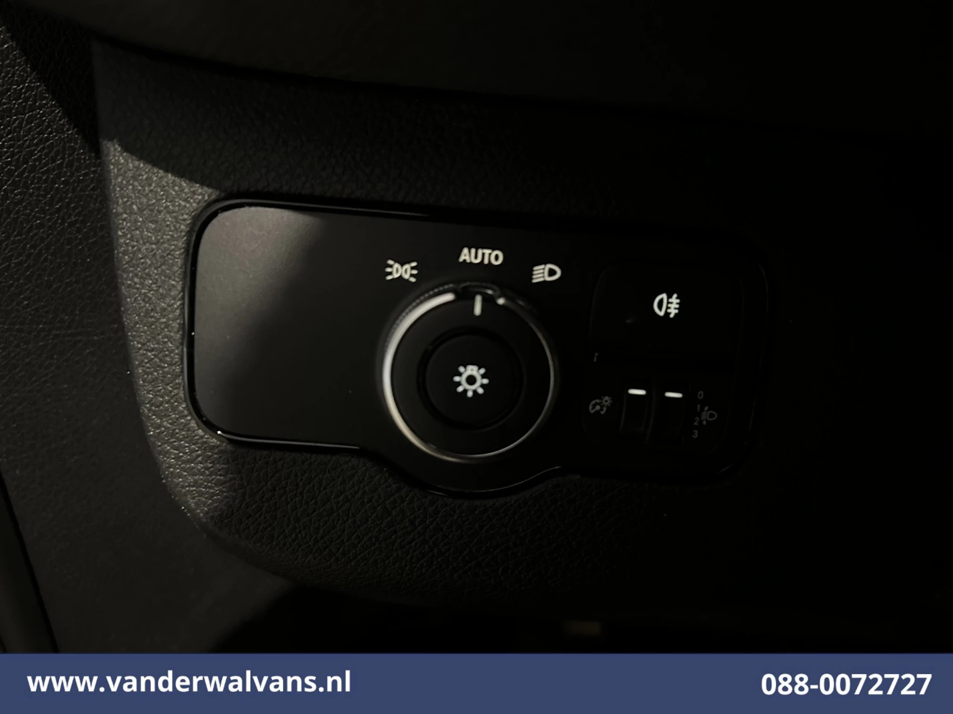 Mercedes-Benz Sprinter 2023 - 317 CDI 170pk L3H2 Euro6 Airco | Camera | Apple Carplay | Cruisecontrol | Stoelverwarming immagine 17