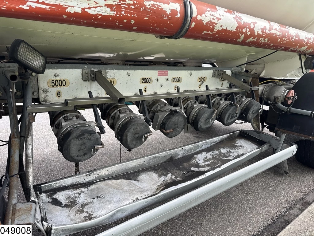 Magyar 1995 - Fuel Fuel, 21630 L, 6 Comp, Handgeschakeld, Combi immagine 11