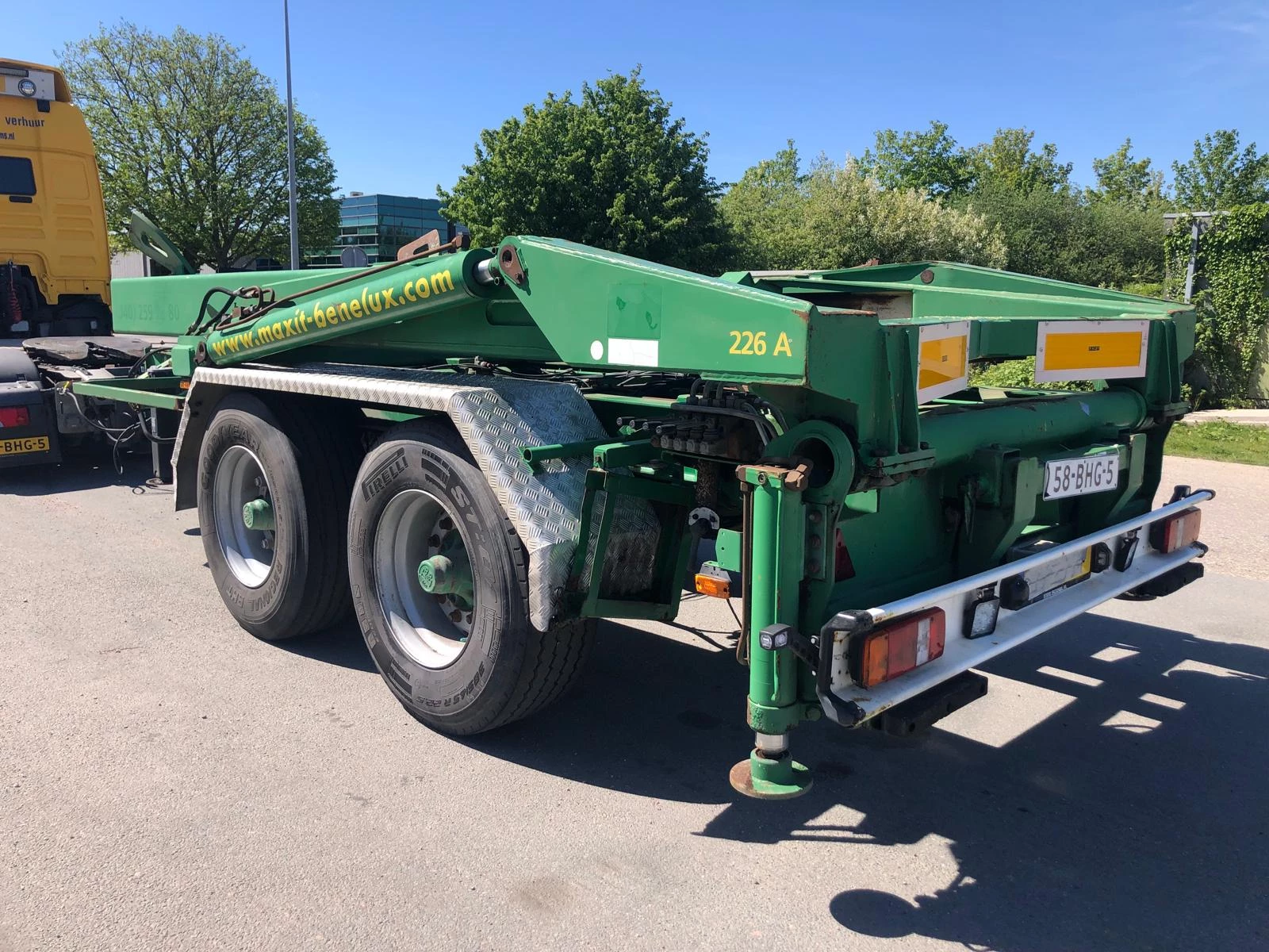 BERO 127 1998 - BERO Type 127 Wipkar met Silolifter t.b.v.Plaatsen en /of transport van Silo's WV-23-PF afbeelding 3
