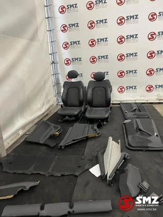 Mercedes-Benz N/A - Occ set interieur met zetels C203 Mercedes zdjecie 1