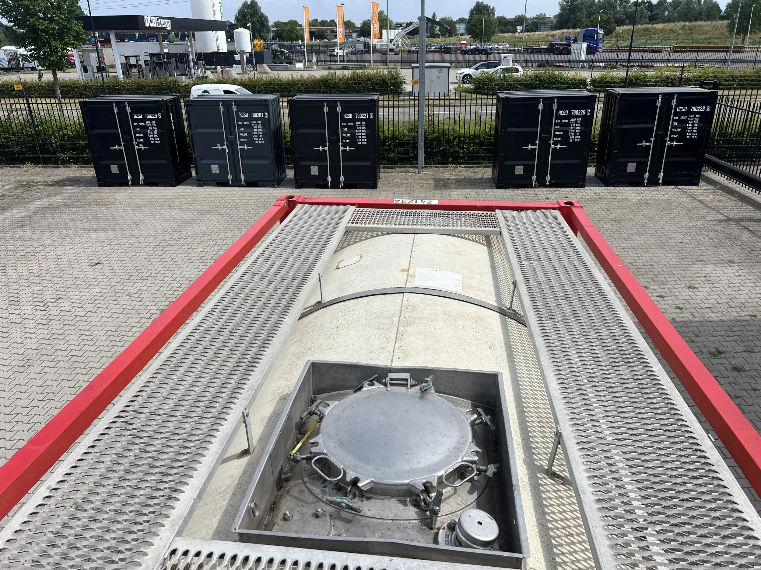 Welfit Oddy 1997 - 20FT ISO, 24.000L / 1-COMP. / UN PORTABLE T11/ valid 2,5Y/CSC-inspection till 09/2026 afbeelding 14