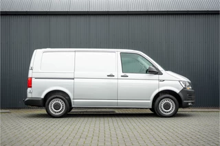Volkswagen Transporter 2020 - T6 2.0 TDI L1H1 | 150 PK | Automaat | Carplay | Cruise | PDC | Trekhaak bild 6
