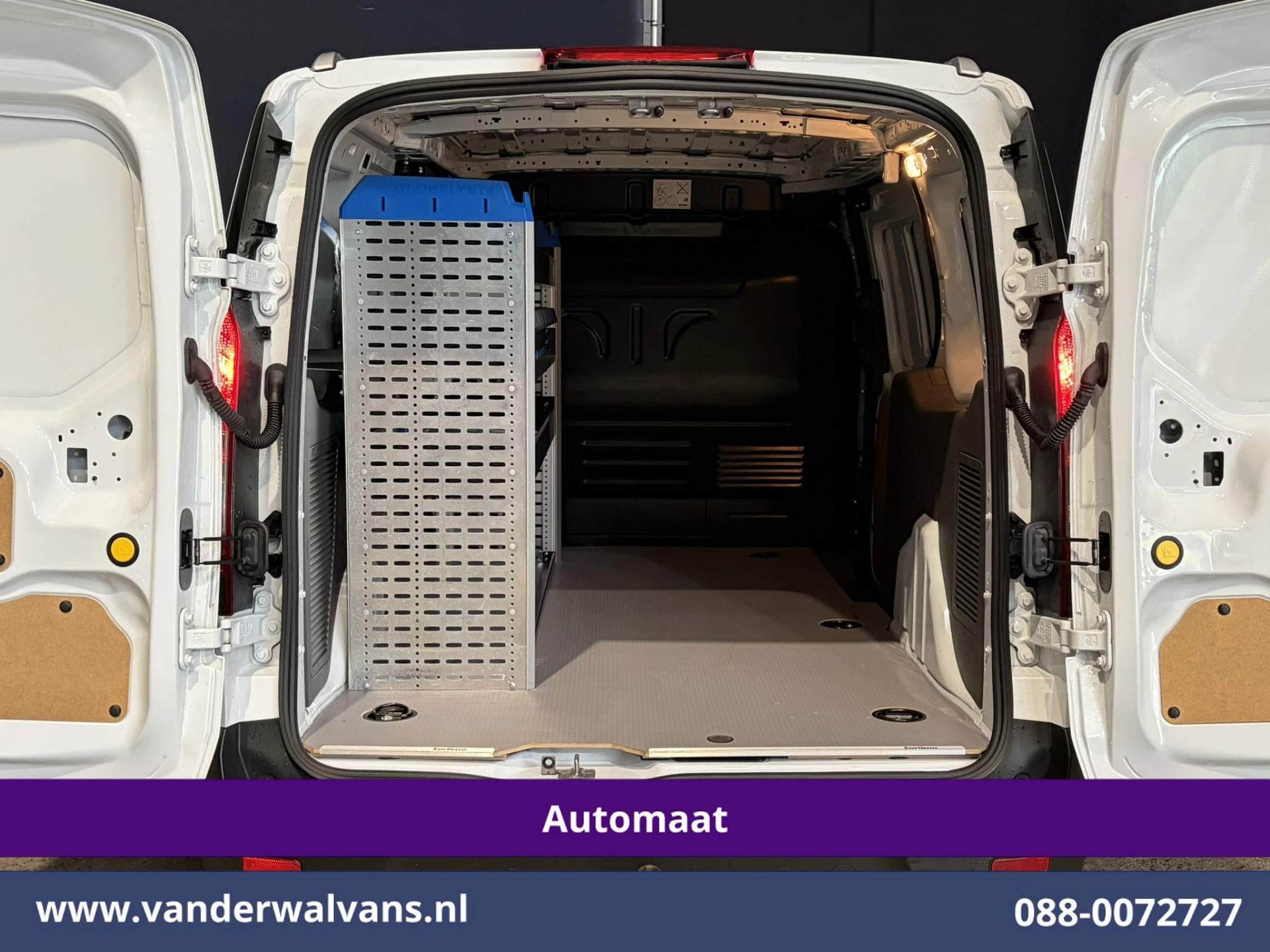 Ford Transit Connect 2024 - 1.5 EcoBlue 100pk Automaat L2H1 Euro6 Airco | Camera | Cruisecontrol | Trekhaak | Inrichting | PDC afbeelding 12