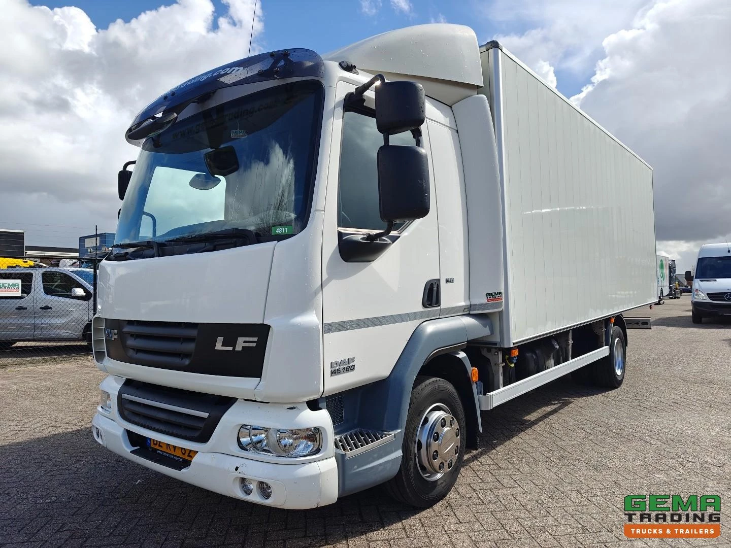 DAF FA LF45.180 2012 Bild 1