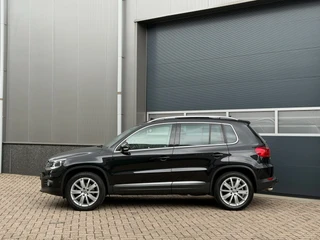 Volkswagen Tiguan 2011 - 2.0 TSI Sport&Style 4Motion bj.2011 Autom|Pano|Trekh|Navi. afbeelding 2 miniatuur