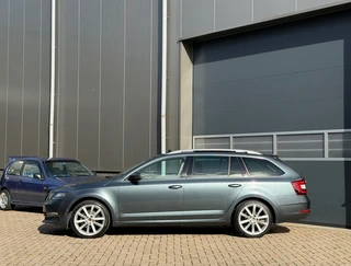 Škoda Octavia 2018 - Combi 1.0 TSI Greentech Style Business bj.2018 Pano|Navi|Carplay|Pdc|Nap. afbeelding 2 miniatuur