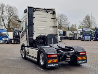 Volvo FH 2026 - 13.500 Aero Globetrotter XL 4x2 - Retarder - I parkcool - 2x tank - Mirror cams - Full air zdjecie 5