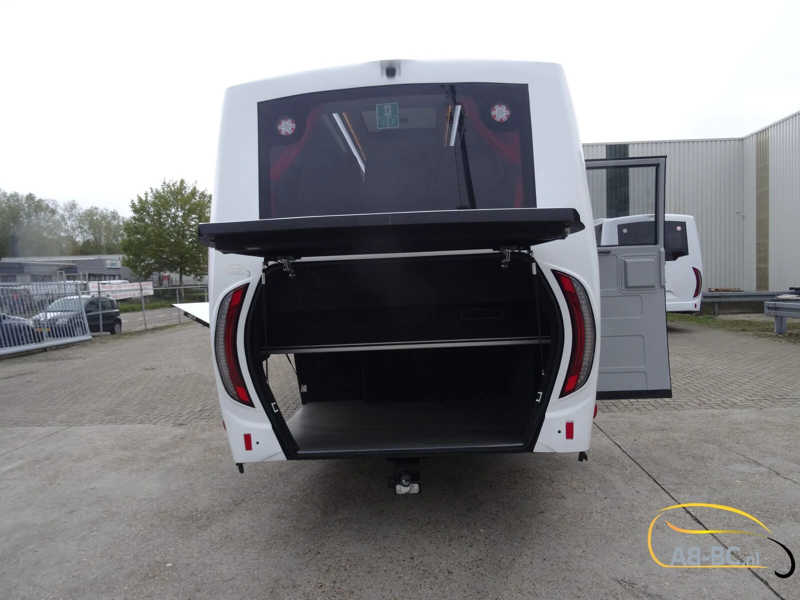 Iveco Aveuro Tourna 35 Seats EURO 6 2 Units Available afbeelding 24