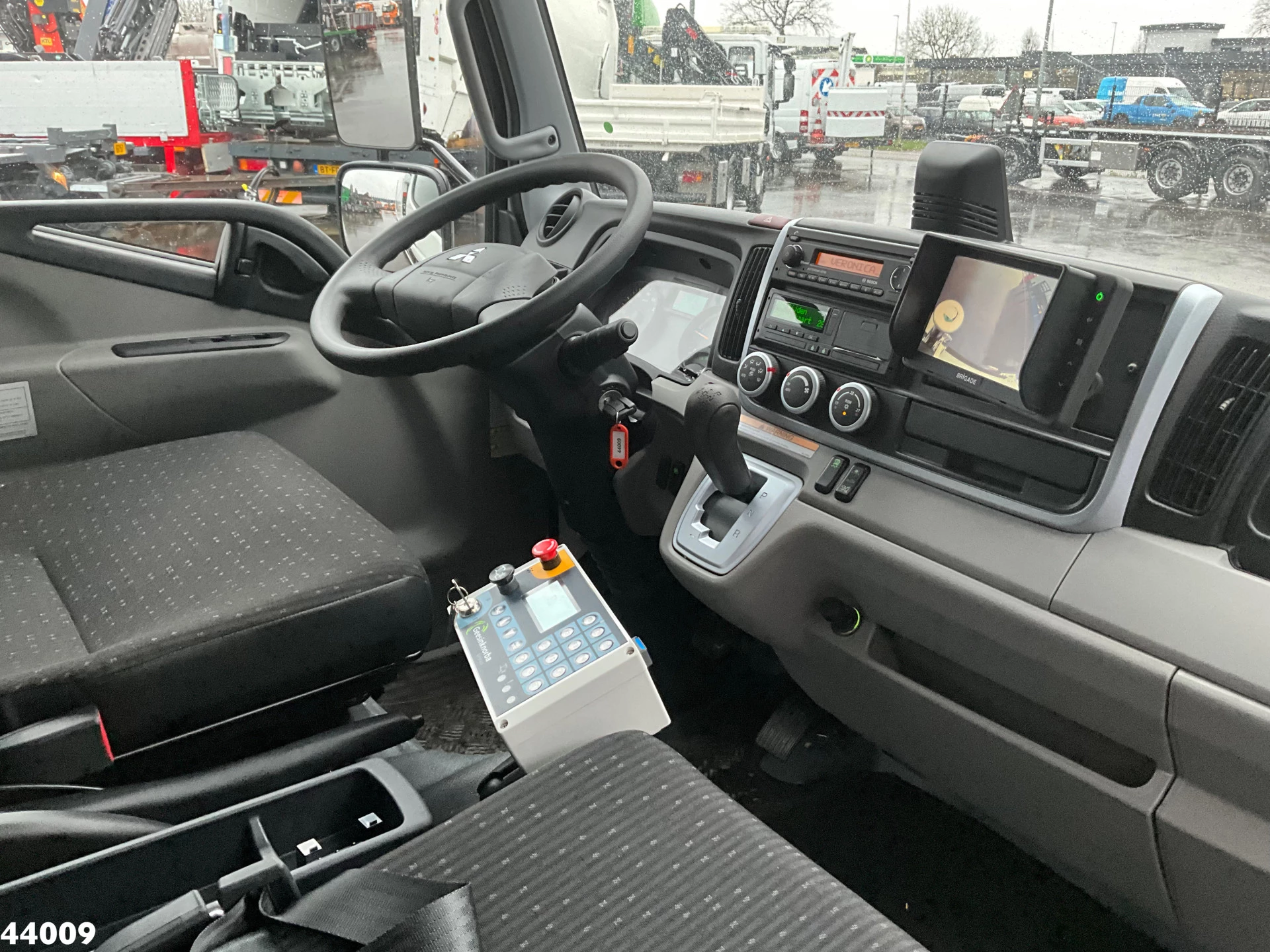Mitsubishi Canter 2024 - 9C18 Zoeller 7m³ obrázek 11