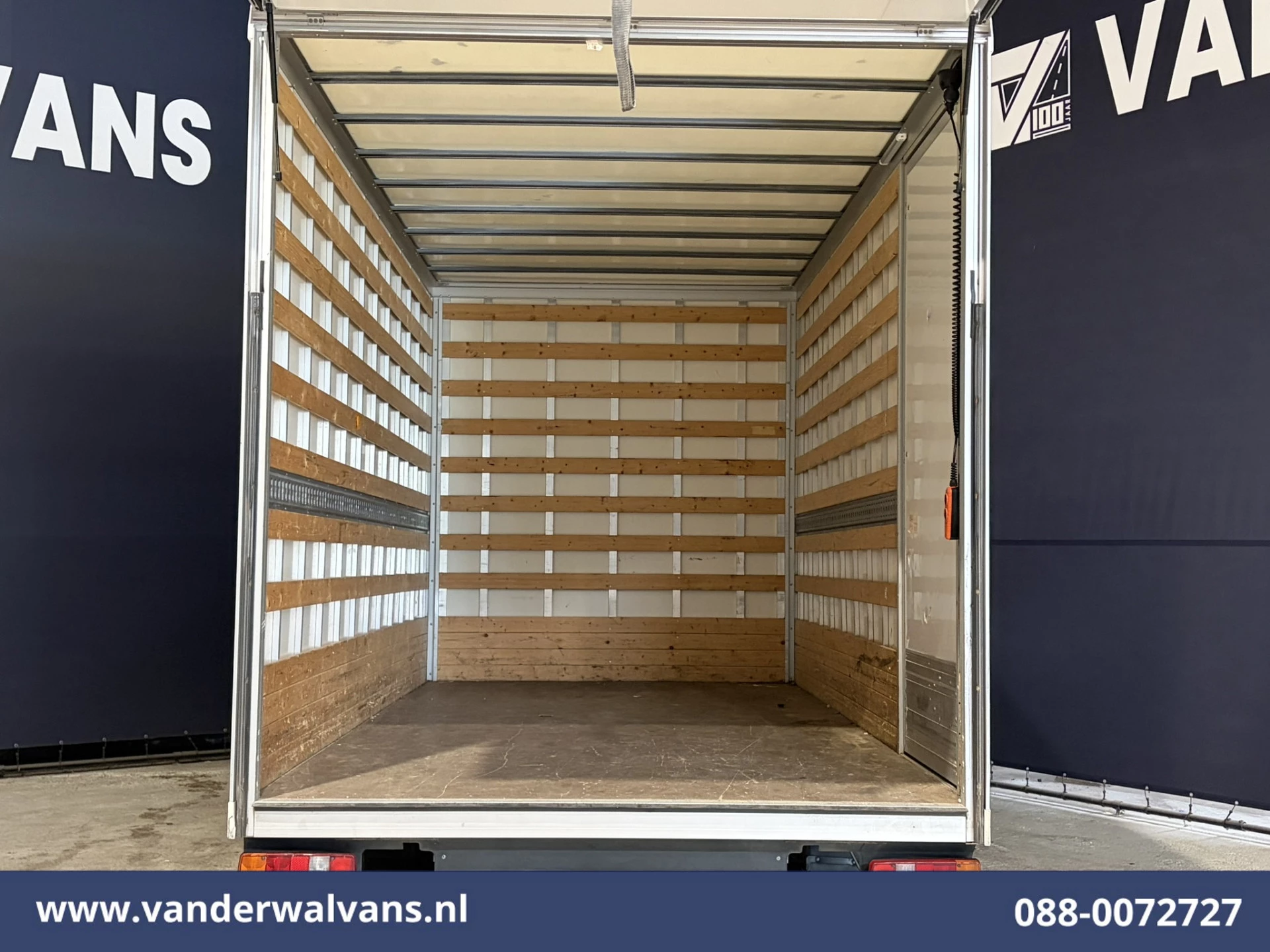 Ford Transit 2023 - 2.0 TDCI 130pk Bakwagen 232cm Hoog Laadklep Zijdeur Euro6 Airco | Lat om Lat betimmering obrázek 9
