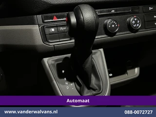 Volkswagen Crafter 2022 - 2.0 TDI 141pk Automaat L3H3 L2H2 Euro6 Airco | Apple Carplay | Cruisecontrol image 2 thumbnail