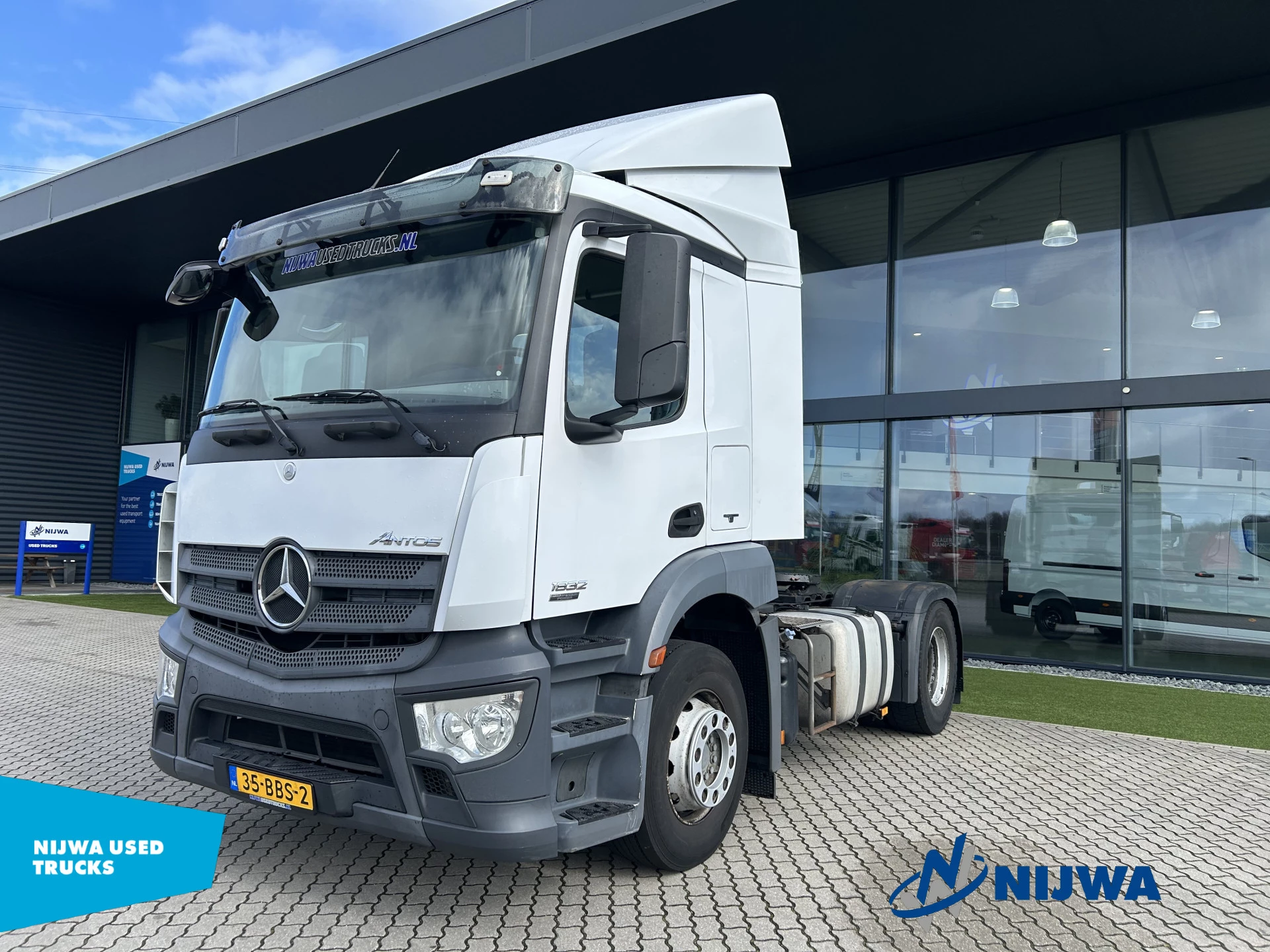 Mercedes-Benz ANTOS 1832 4x2 Airco + Radio 2013 afbeelding 1