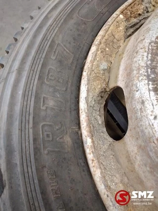 Bridgestone N/A - Occ Band 225/70R19.5 Bridgestone R187 image 3