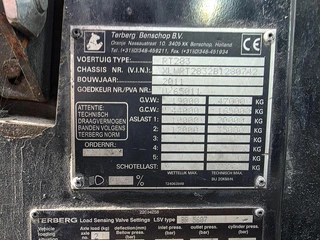 Terberg RT283 | TERMINAL TRACTOR 4X4| TURNING CHAIR. | AUTOMATIC GEAR | NOT RUNNING. 2011 - N/A obrazek 8