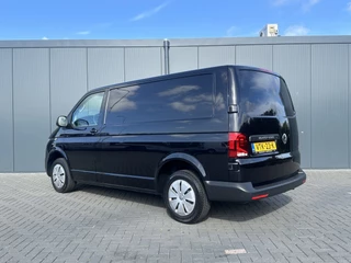Volkswagen Transporter 2023 - 2.0 TDI 150 PK DSG AUTOMAAT / L1H1 / 1e EIG. / CRUISE / AIRCO / APPLE CARPLAY / ANDROID AUTO / NAVI / PDC изображение 5
