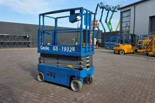 Genie 2015 - GS1932 Electric, Working Height 7.8 m, 227kg Capac immagine 2 miniatura