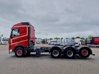 Volvo FH 2020 - 13.540 Globetrotter 8x4*4 - Chassis - 3.7 WB - Full air - PTO obrazek 4