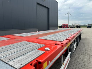 KAESSBOHRER N/A 2026 - new and unused Heavy-Duty flatbed / 690cm extendable / steering axle / lift axle / twistlocks / timberstakes / NL-trailer / APK: 04-2027 bild 22