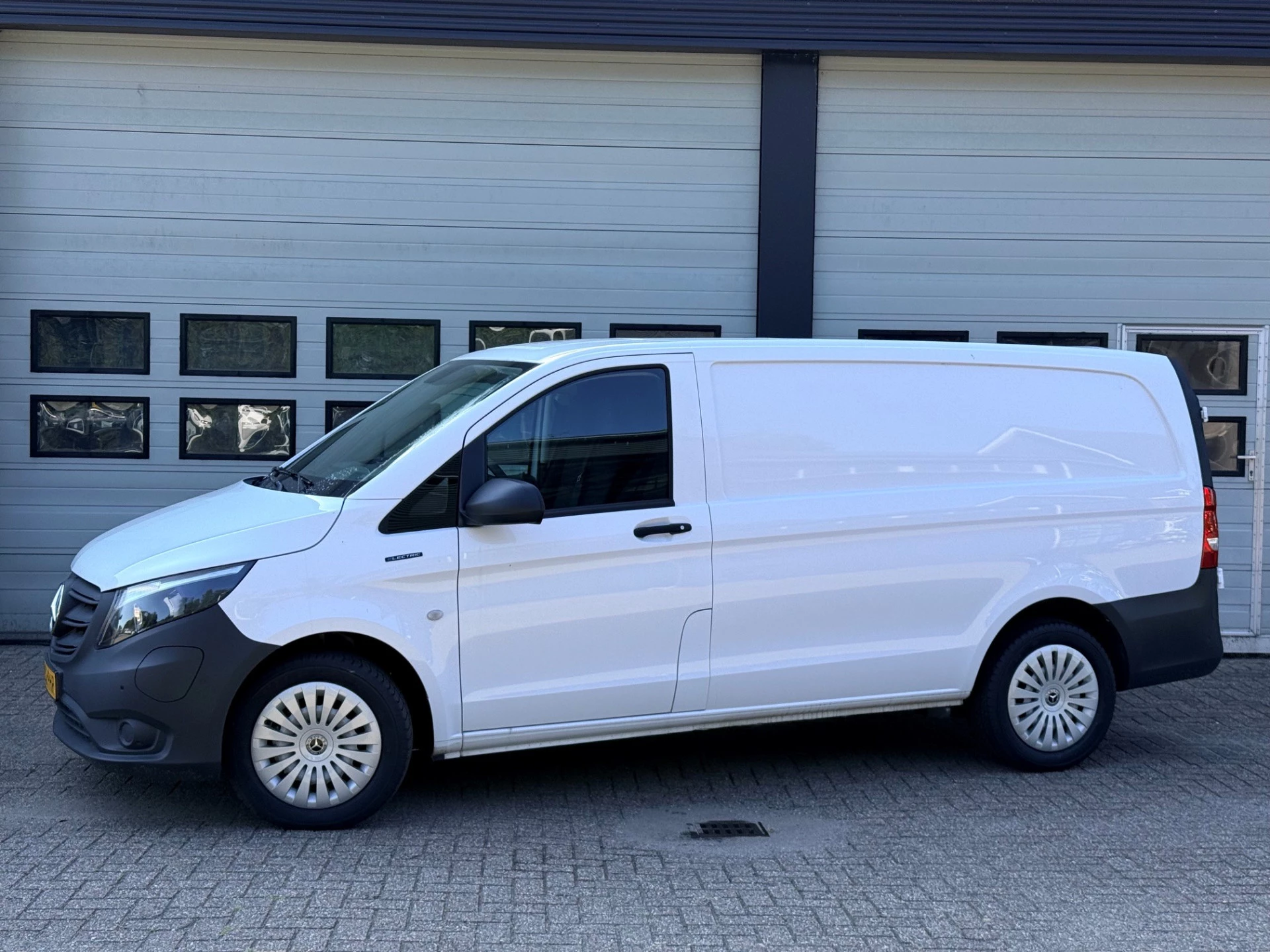 Mercedes-Benz eVito 2025 - 66 kWh 261 km WLTP Snelladen - L2 Lang - Apple Carplay - Betimmerd afbeelding 9