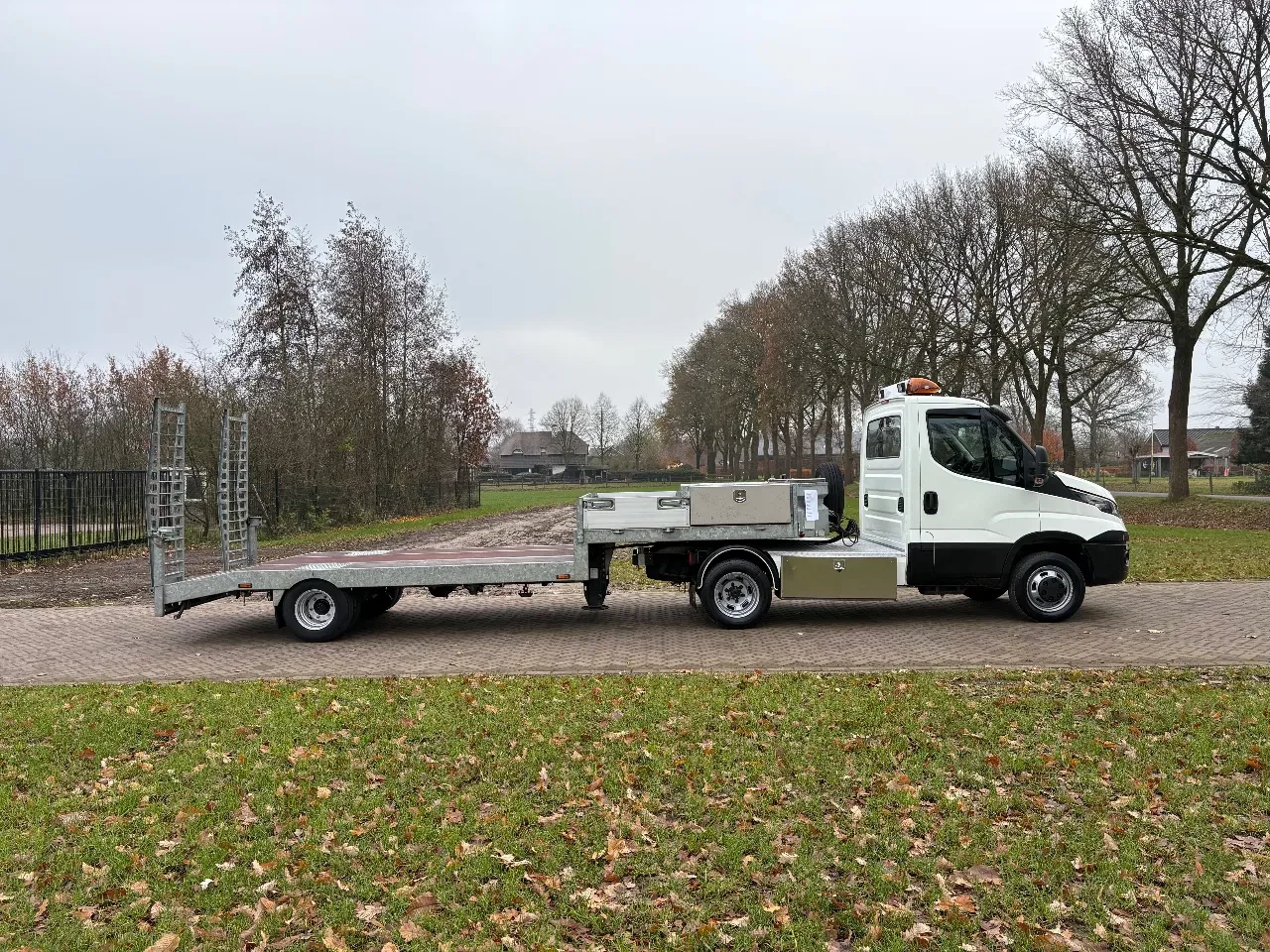 Iveco Daily 2016 - 40 C21 Be trekker 7 ton - be oplegger KUIPER 5 ton (voor nieuwe BE-rijbewijs) zdjęcie 4