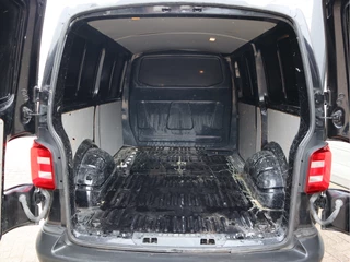 Volkswagen Transporter 2018 - 2.0 TDI 102pk Euro 6 - Cruise - Trekhaak - Airco imagem 17