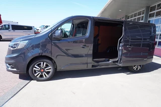 Renault Trafic 2024 - 2.0 Blue dCi 170pk T30 L2H1 Red Edition Exclusive Automaat Schuifdeur L / R obrazek 9