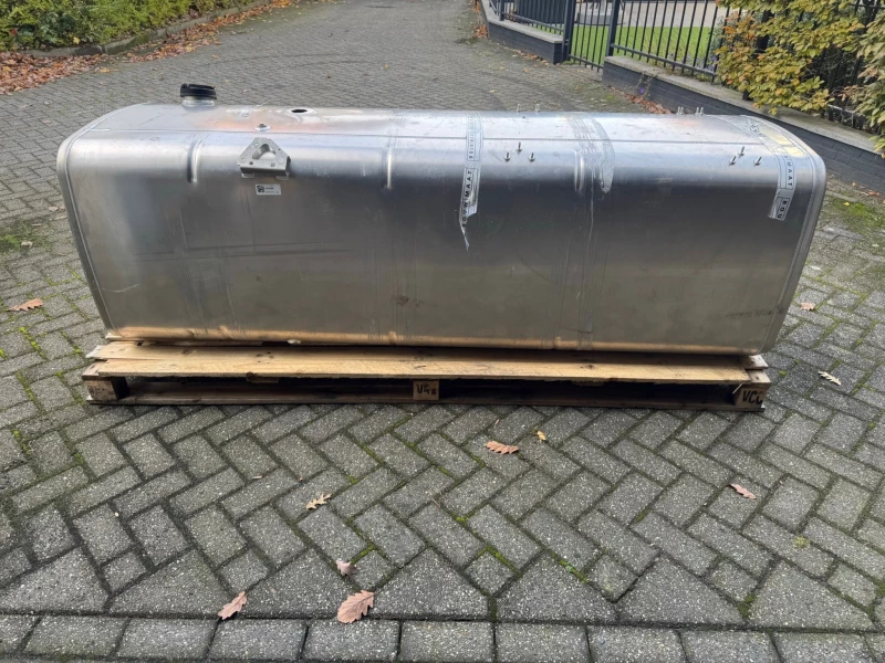 DAF 2024 - 2241596 950 LITER Bild 3